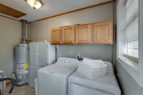 Centrally located. Charming brick home.  Quiet neighborhood. - Image 2