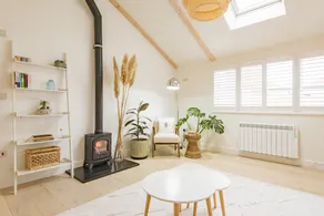 The perfect retreat for couples wanting to enjoy Deal - Image 4