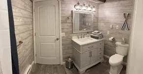 The Apple Blossom Cabin - Image 4