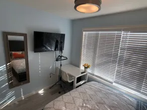 Elegant charming unit close to everything - Image 5