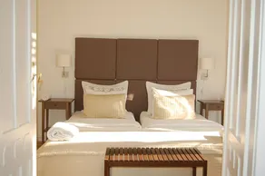 3 bedrooms suite, 2 bathrooms, balcony at Opera - Image 5