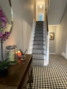 Stunning boutique Victorian Coastal Town House - Image 2