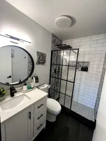 Stylish 3BR Home Close to Campus 10min to Boston - Image 2