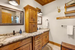 Mountain Breeze, an exquisite home with stunning mountain views is conveniently - Image 3