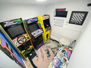 Unique Miami Art Escape w/ HotTub, Arcade & Murals - Image 2