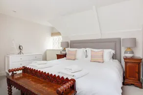 4 BR (Sleeps 7) in Salcombe overlooking beach - Image 3