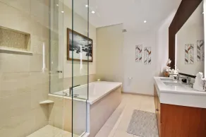 All-Suite Ski-In Ski-Out Penthouse - Pool Hot Tub & Mountain-View Balcony - Image 5