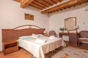 Ancient country house completely restored - Image 4
