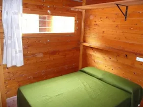 Beach Bungalow in Miami Platja with Wifi and Pets Allowed - Image 3