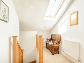 3 chambres à coucher à Canterbury - Image 2