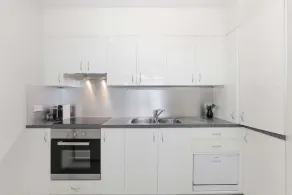 Spacious 1BR CBD Apartment in Unrivalled Location next to Darling Harbour - Image 5