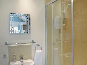 2 bedroom accommodation in Swan Pool, near Falmouth - Image 2