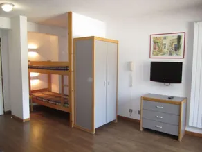 200m from ski lifts, 3rd floor, balcony, tv, 28m², Brides Les Bains - Image 2