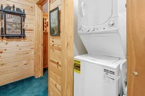 Papa Bear's Hideout - Walk to Slopes, Hot Tub, Game Room, Barbecue - Image 4