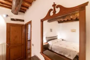 Walnut Apartment - Image 5