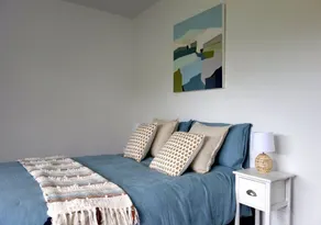 Peaceful Bush Retreat in renovated lodge - Image 4