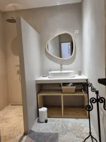 Maisonnette Independante Avec Piscine Privée - Image 2