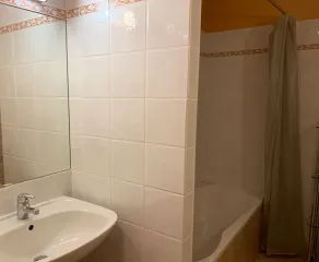 Le Fontauris, rez de jardin pour 4 personnes au coeur de Forcalquier - Image 2