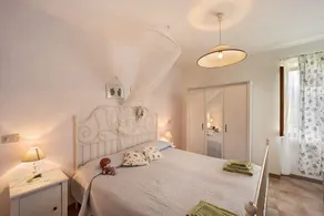 Appartamento 'Casa dei Fiori' adatto agli animali domestici con vista sulle montagne e Wi-Fi - Image 4
