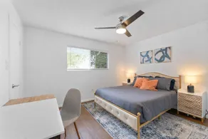 Central Hyde Park 2BR/2BA close to UT,Moody Center - Image 5