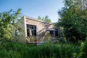 Nature lodge Blaupoatsje, Akkrum - fenced terrace - Image 4