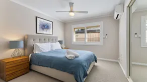 Occy's at Fingal Bay - Image 5