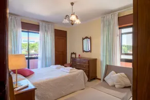 Appartamento São Pedro do Mar con terrazza, aria condizionata e Wi-Fi - Image 5