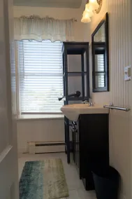 Short Sands View - Spacious Beach Home, Sleeps 18, Easy Walk to Short Sands Beach - Image 5
