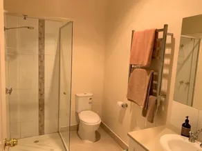 Rosedale House Apartment Mansfield - Image 2