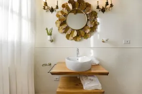 Cozy Cottage with Pool in Tuscany - Image 4