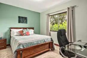 Tropical 2BR 2BA Condo 1 mile from 2 beautiful beaches and town! - Image 5