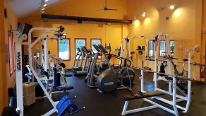 Mount Snow Mountain Views - Spacious and Clean 4 Bedrooms 3 Baths Condo - Image 2