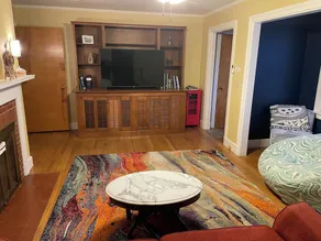 Quiet single-level fully furnished house - Image 2