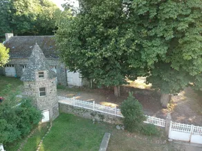 STUDIO IN MANOR HOUSE WITH SEA VIEW - Image 5