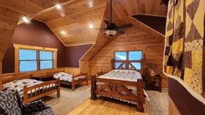 🏞Secluded Log Cabin Near Wisconsin Dells & Wisconsin River • Fireplace • Ski 🏕 - Image 4