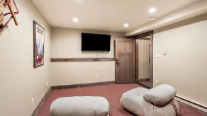 Newly Remodeled! Townhome with Ski Access  & Private Hot Tub!            - Image 3