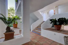 Puente Romano fas 2, Golden Mile, Marbella - Image 2