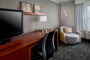 Comfort and Convenience! Pets Allowed, Near Wampum Lake Park - Image 5