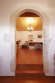 Traditional cottage with panoramic view. Ideal for couples and families. - Image 2