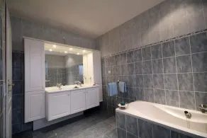 Domaine Le Clos des Oliviers - Standard 5-Room Air-Conditioned Villa for 8 People - Image 4