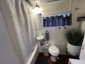 Tacoma Tiny House - Image 2