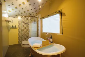 ELIVAAS 5-BHK with Luxe Mudhouses, Tents, Pond & Pvt Pool | Kaimalgarh Farmstay - Image 5