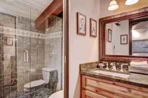 Rustic Mountain View 2Bedroom Condo- Lodge at Vail - Image 3