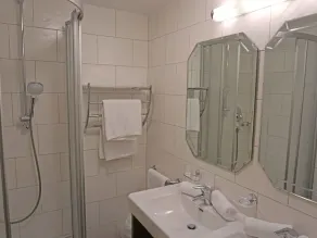 Gemütliche Wohnung für 4 Personen mit  W-LAN, TV, Balkon, Haustiere erlaubt und Panoramablick - Image 3
