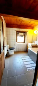Charming family home ideally located in a quiet hamlet - Image 3