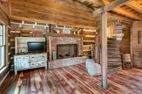 Rustic Remote Romantic Log Cabin Getaway with Hot tub!<br>4 wheel drive recommended - Image 2