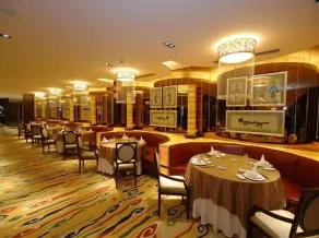 Royal Palace Hotel Haining - Image 3