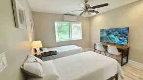 Air Conditioned 2 Bedrooms 1 Bath Apartment, fine decorated, Free Laundry in HPP - Image 5