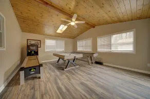 Close to Lake Wallenpaupack! Walk to the Beach! - Image 2