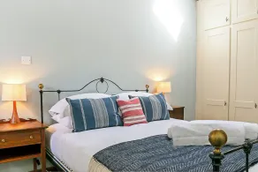 Glyme Flat Peaceful Country Retreat - Image 3